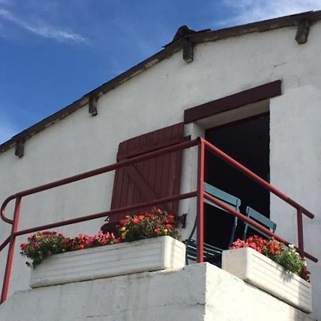 Le Depot Appartement Du Canal 80M2 A Champvert Exterior foto